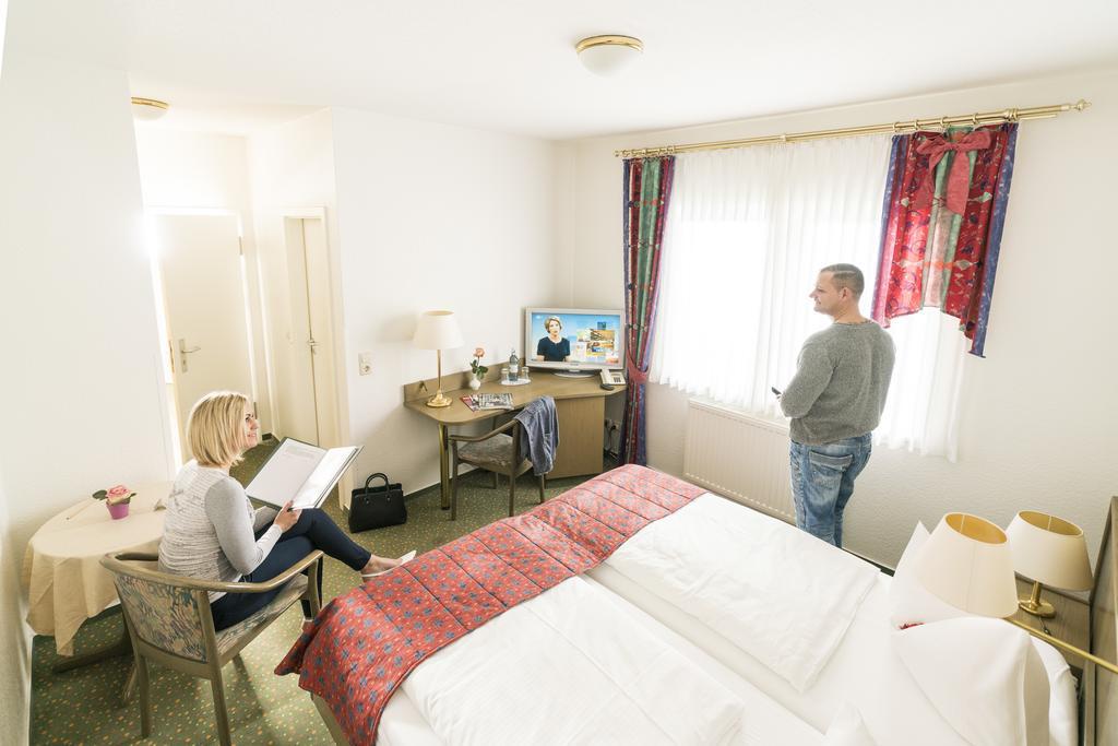Das Fritz Hotel Schwerin Schoene Lage Im Gruenen Mit Regionaler Kueche Kostenfreien Parkplaetzen Und E Ladestation Phòng bức ảnh