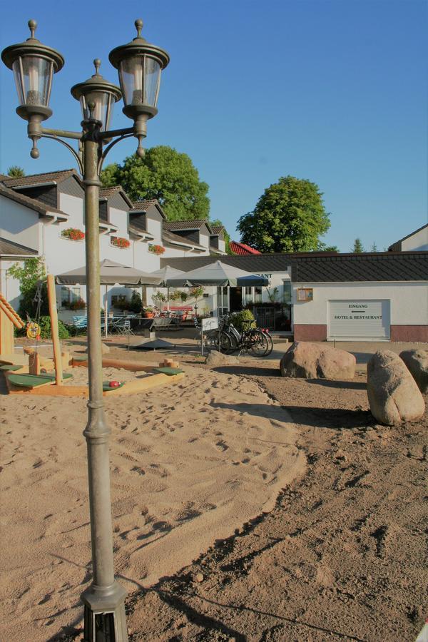 Das Fritz Hotel Schwerin Schoene Lage Im Gruenen Mit Regionaler Kueche Kostenfreien Parkplaetzen Und E Ladestation Ngoại thất bức ảnh